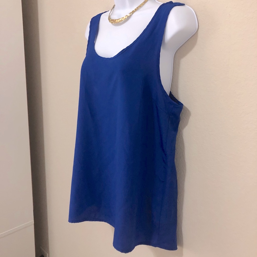 Mossimo Top - Picture 3 of 6